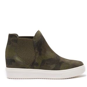 sultan chelsea wedge sneaker steve madden